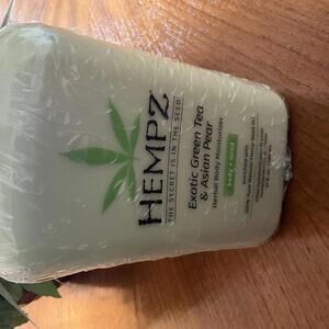 Hempz Exotic Green Tea & Asian Pear moisturizer bundle